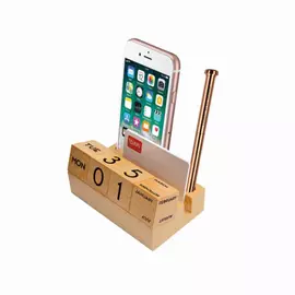 Calendar & Desk Tidy